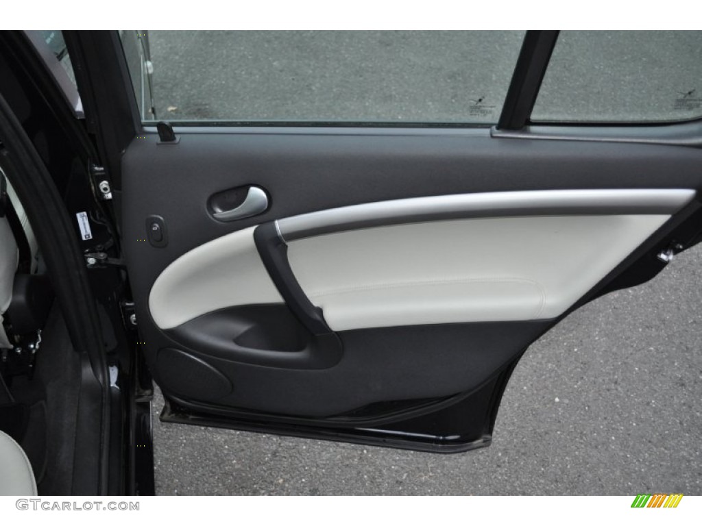 2008 Saab 9-5 Aero Sedan Parchment/Black Door Panel Photo #56685844