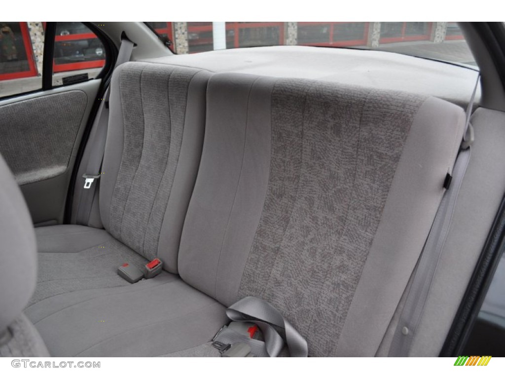 1998 S Series SL2 Sedan - White / Black/Gray photo #6