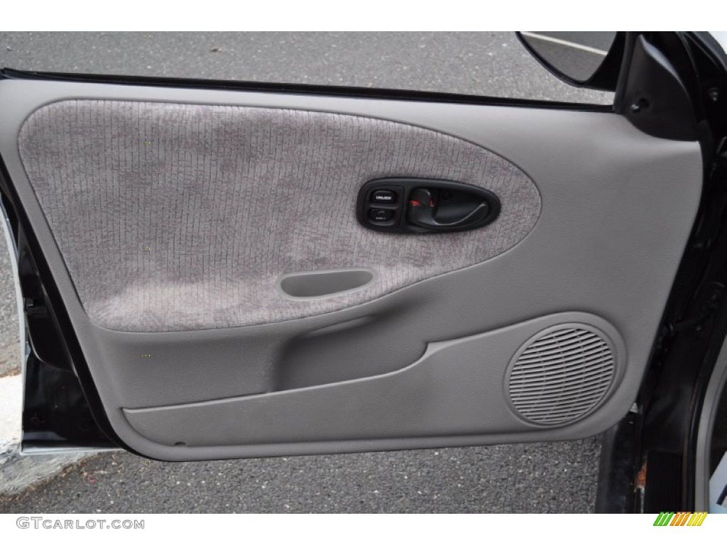 1998 S Series SL2 Sedan - White / Black/Gray photo #16
