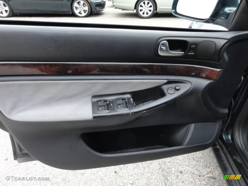 1996 Audi A4 2.8 quattro Sedan Gray Door Panel Photo #56686253