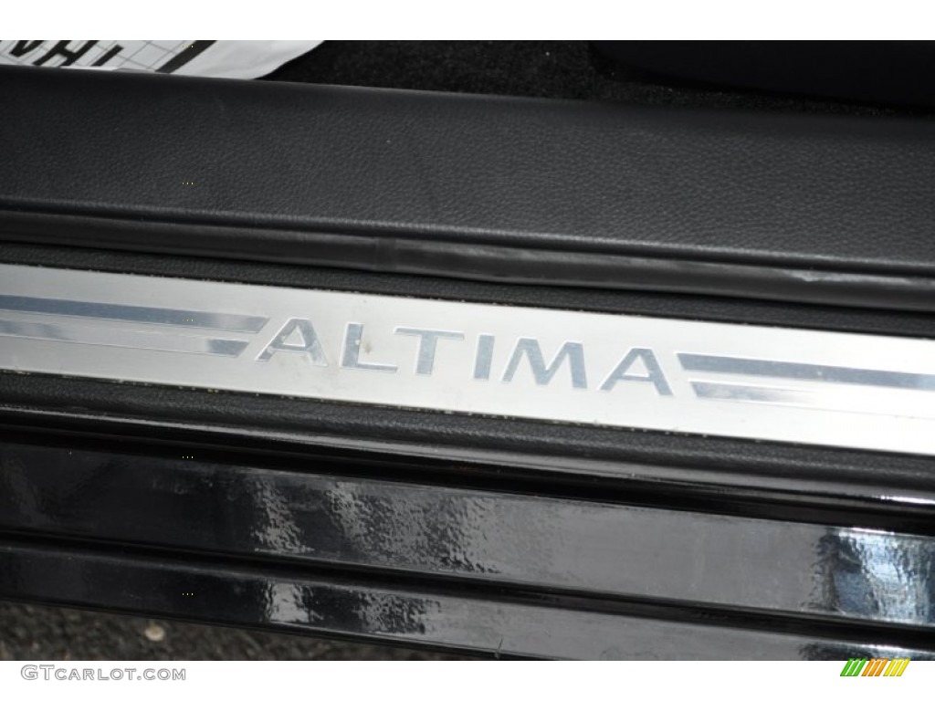 2007 Altima 2.5 SL - Super Black / Charcoal photo #20