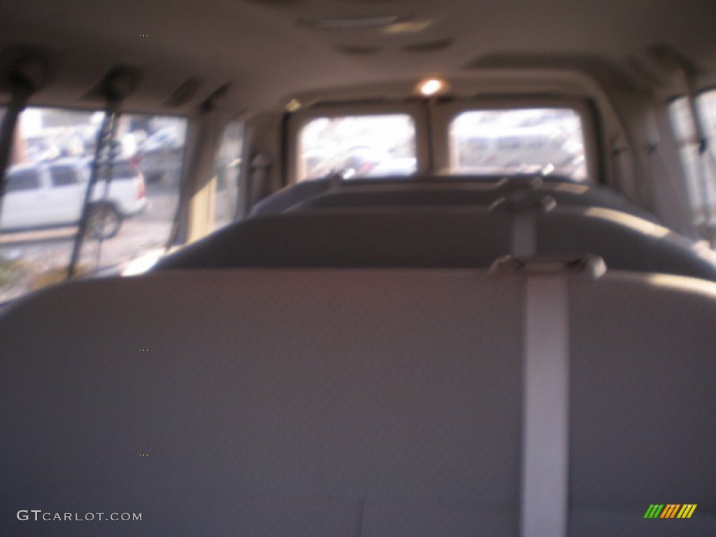 2011 E Series Van E350 XLT Extended Passenger - Oxford White / Medium Flint photo #26