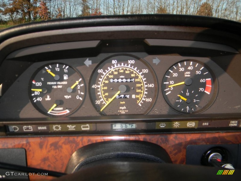 1988 Mercedes-Benz S Class 560 SEL Sedan Gauges Photo #56689130