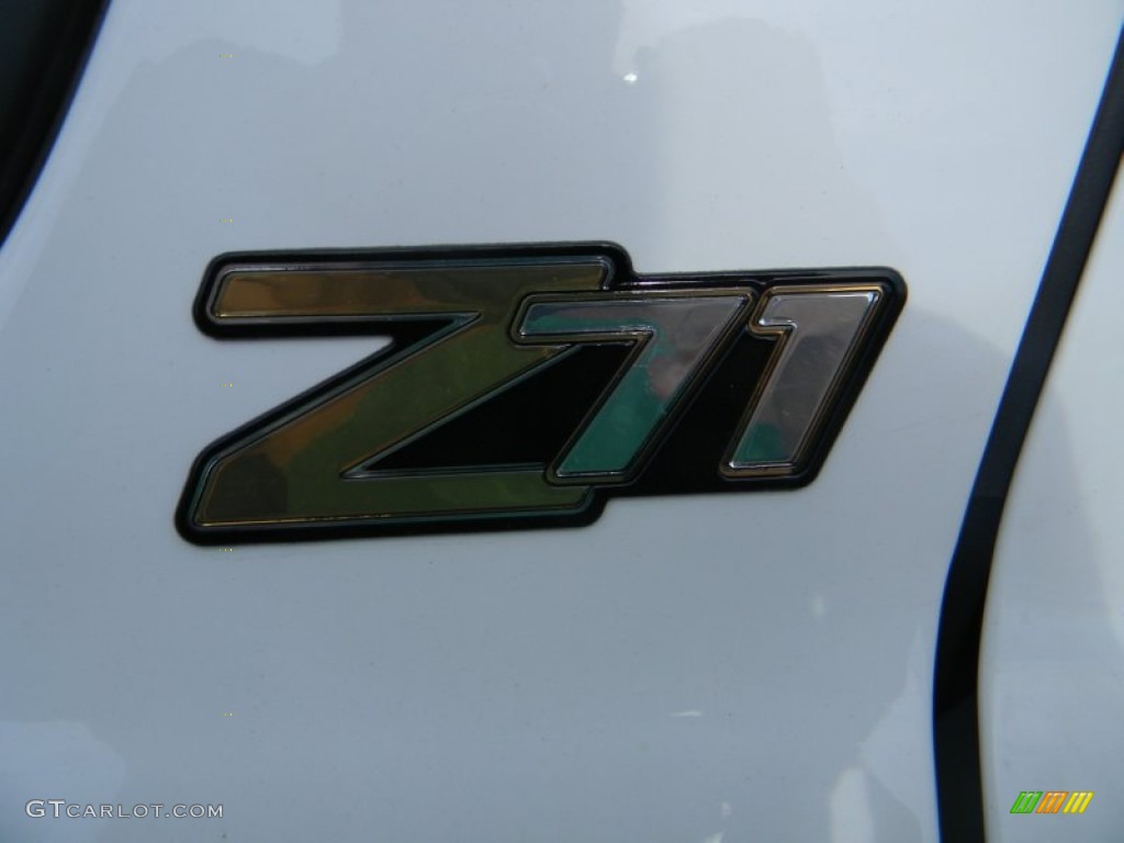 2003 Tahoe Z71 4x4 - Summit White / Gray/Dark Charcoal photo #5