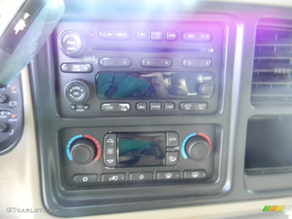 2003 Tahoe Z71 4x4 - Summit White / Gray/Dark Charcoal photo #21