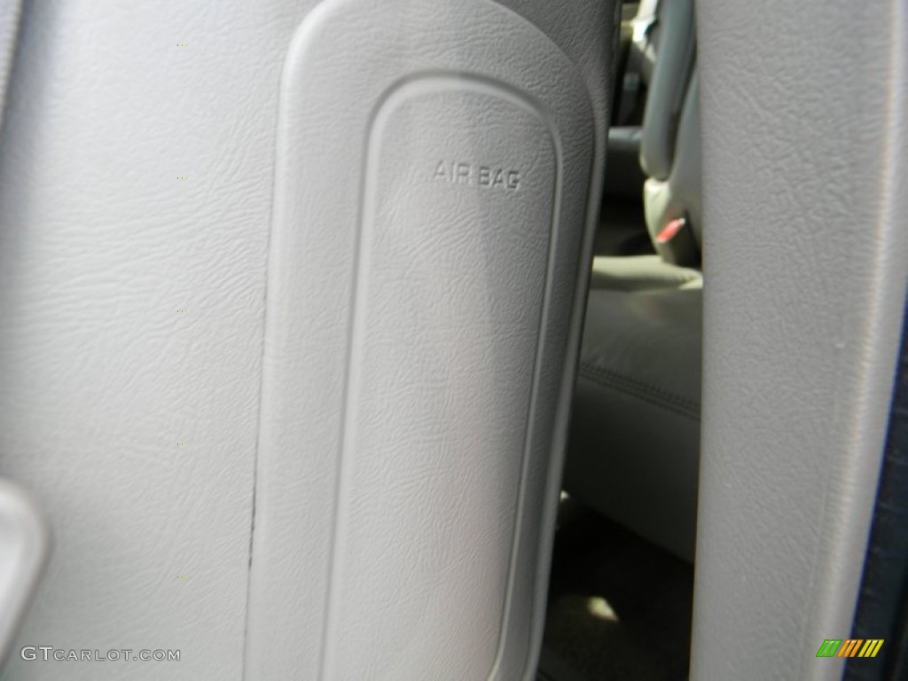 2003 Tahoe Z71 4x4 - Summit White / Gray/Dark Charcoal photo #26