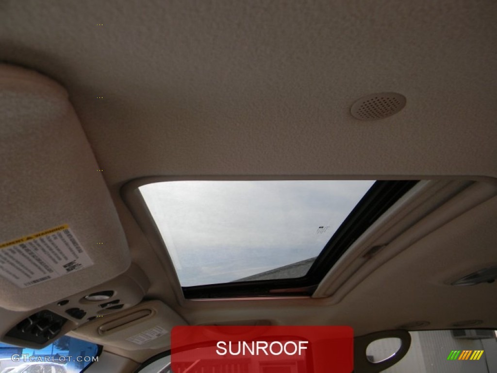 2003 Tahoe Z71 4x4 - Summit White / Gray/Dark Charcoal photo #29