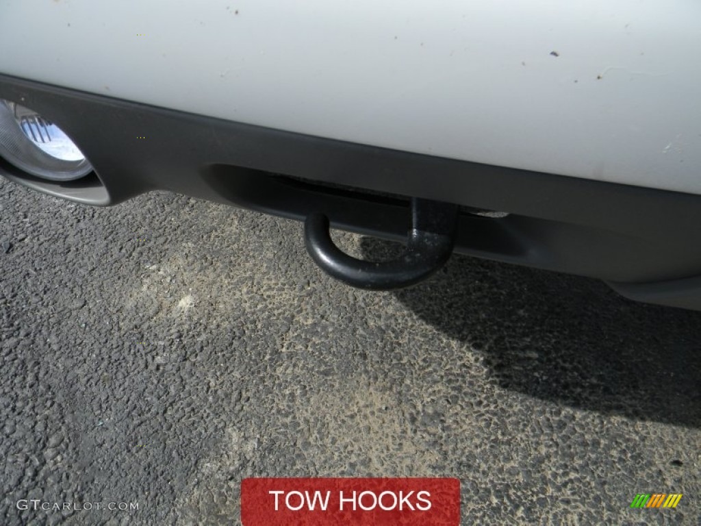 2003 Tahoe Z71 4x4 - Summit White / Gray/Dark Charcoal photo #34