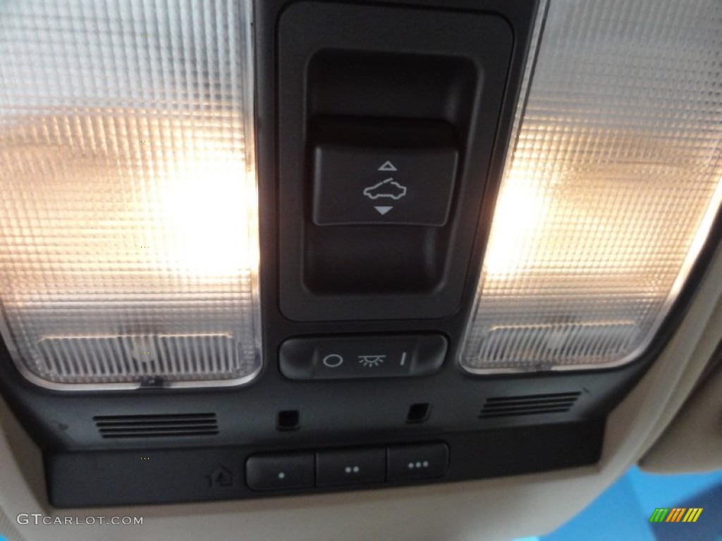 2004 MDX Touring - Aspen White Pearl / Saddle photo #49