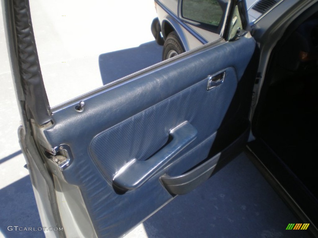 1981 Mercedes-Benz E Class 300 D Sedan Blue Door Panel Photo #56690114