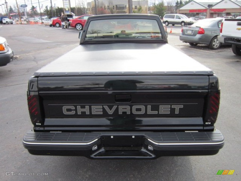 1993 S10 Regular Cab - Black / Gray photo #6