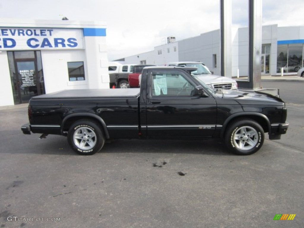 1993 S10 Regular Cab - Black / Gray photo #8