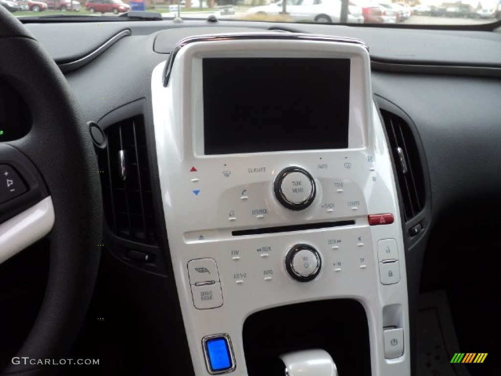 2012 Chevrolet Volt Hatchback Controls Photo #56694371