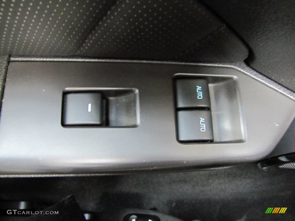 2011 Mustang V6 Premium Convertible - Ebony Black / Charcoal Black photo #10