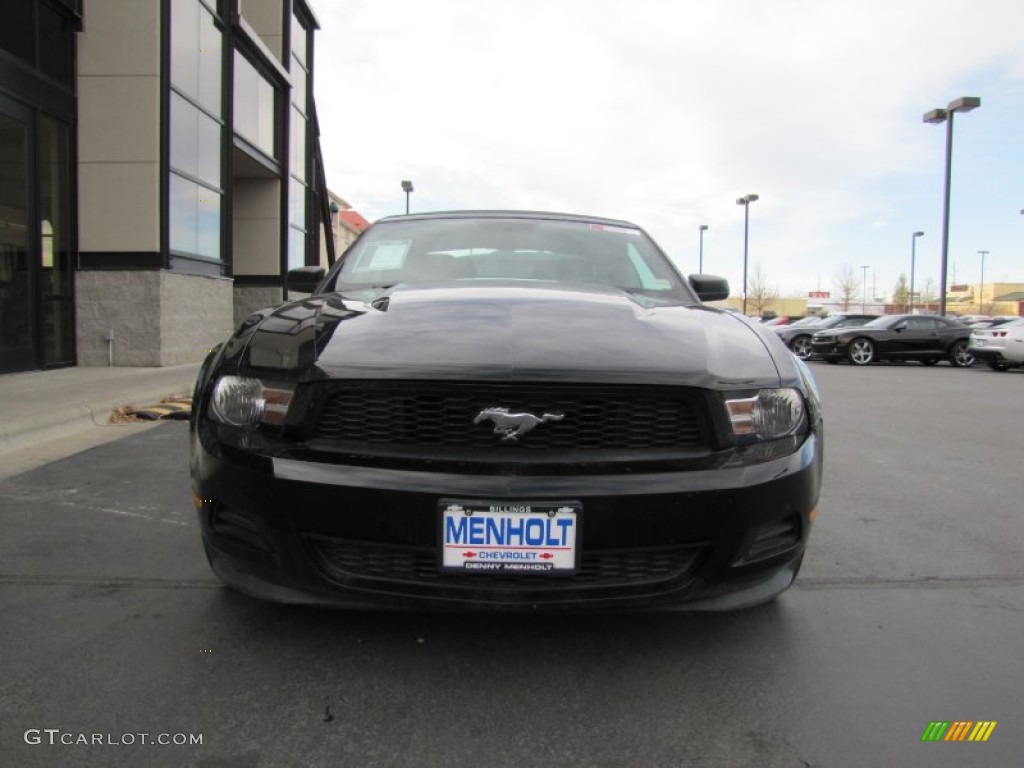 2011 Mustang V6 Premium Convertible - Ebony Black / Charcoal Black photo #28