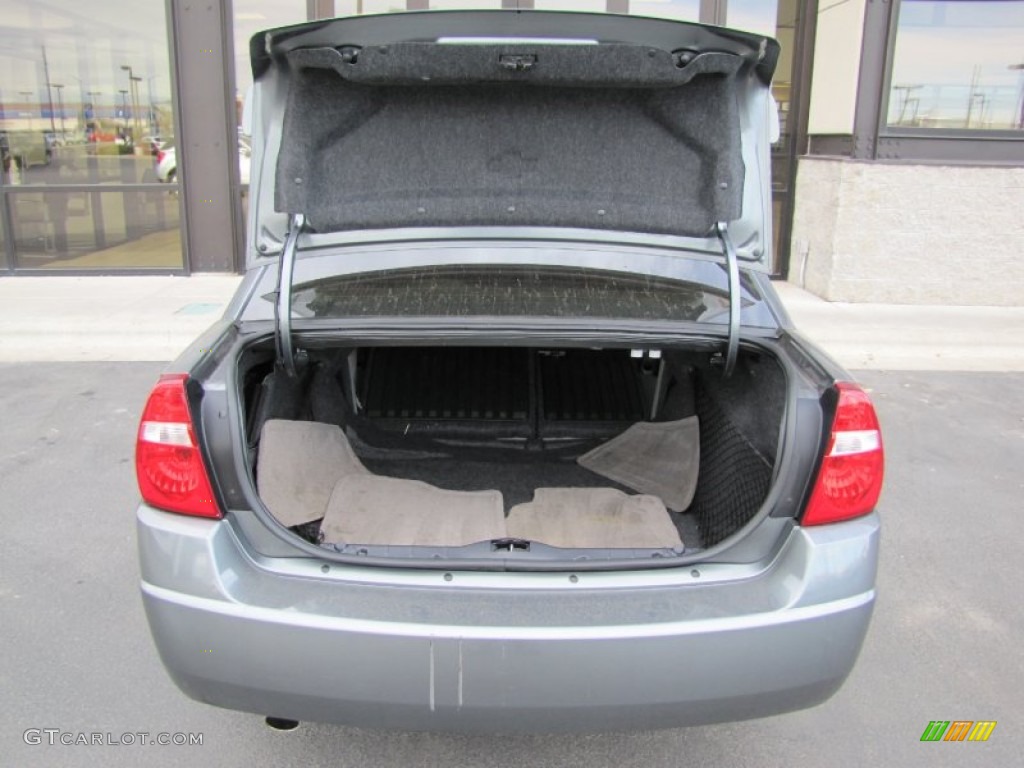 2005 Malibu LT V6 Sedan - Medium Gray Metallic / Gray photo #27