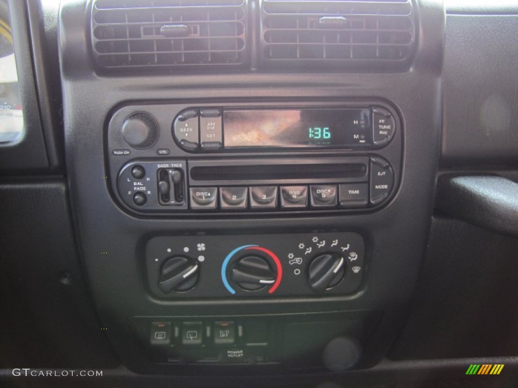 2004 Wrangler Sport 4x4 - Solar Yellow / Dark Slate Gray photo #6