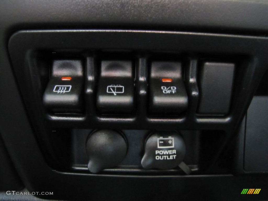 2004 Jeep Wrangler Sport 4x4 Controls Photo #56695686