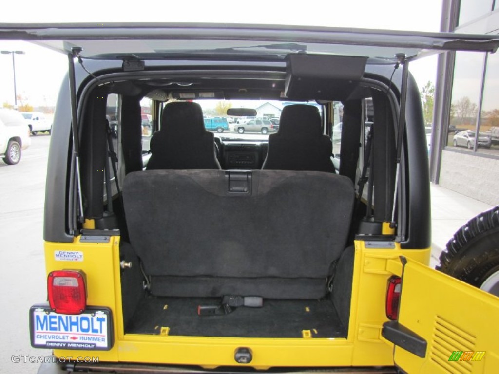2004 Wrangler Sport 4x4 - Solar Yellow / Dark Slate Gray photo #16
