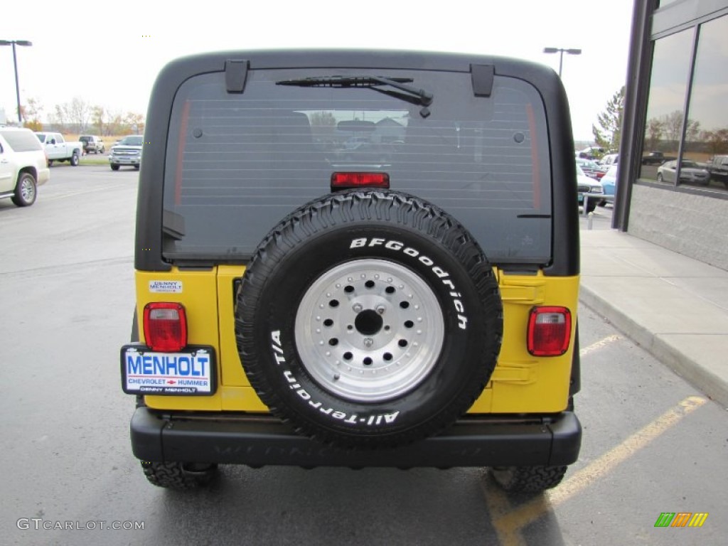 2004 Wrangler Sport 4x4 - Solar Yellow / Dark Slate Gray photo #18