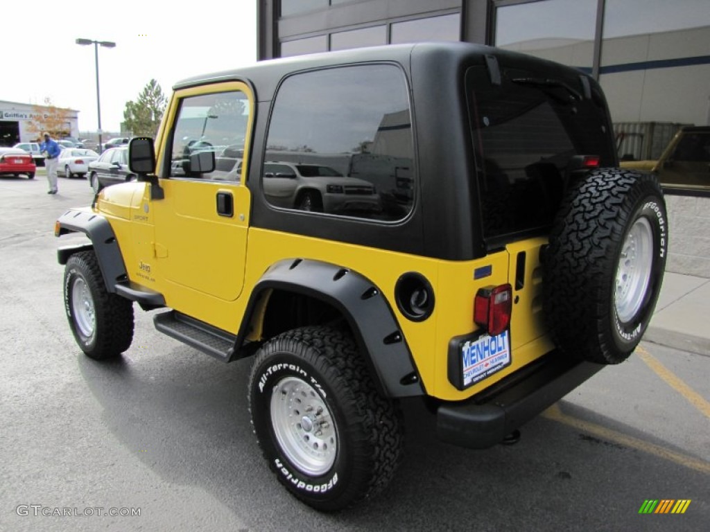 2004 Wrangler Sport 4x4 - Solar Yellow / Dark Slate Gray photo #19