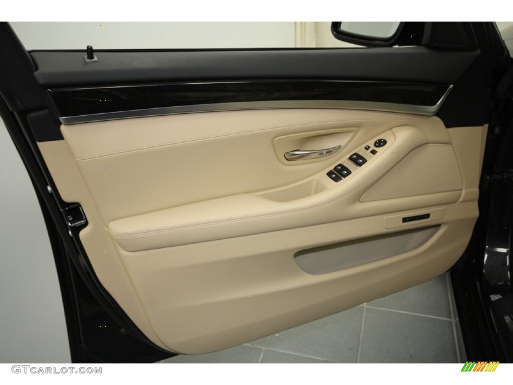 2012 BMW 5 Series 535i Sedan Venetian Beige Door Panel Photo #56698146