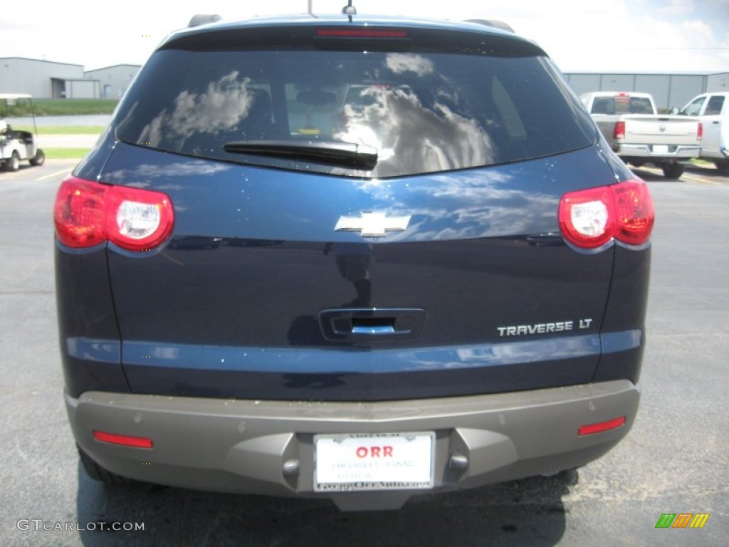 2011 Traverse LT - Dark Blue Metallic / Dark Gray/Light Gray photo #6