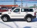 Stone White - Nitro SXT 4x4 Photo No. 2