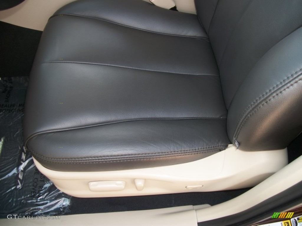 Ivory Interior 2011 Toyota Venza I4 Photo #56705589