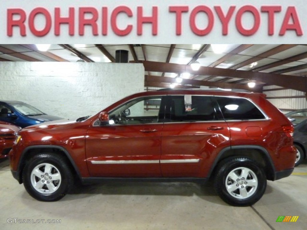 2011 Grand Cherokee Laredo 4x4 - Inferno Red Crystal Pearl / Dark Graystone/Medium Graystone photo #1