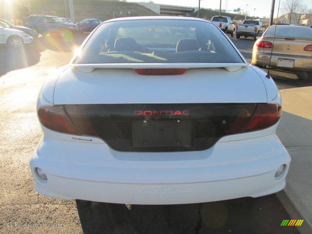 2001 Sunfire SE Coupe - Arctic White / Graphite photo #3
