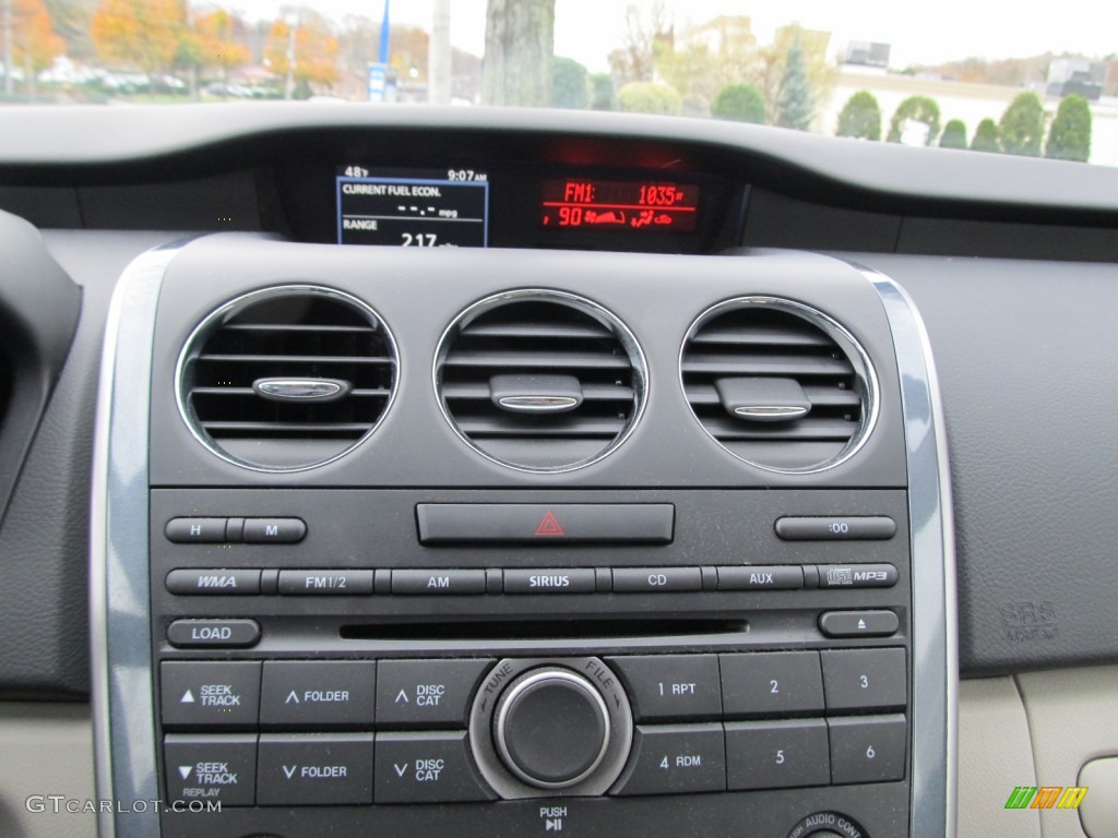 2010 Mazda CX-7 i SV Controls Photos