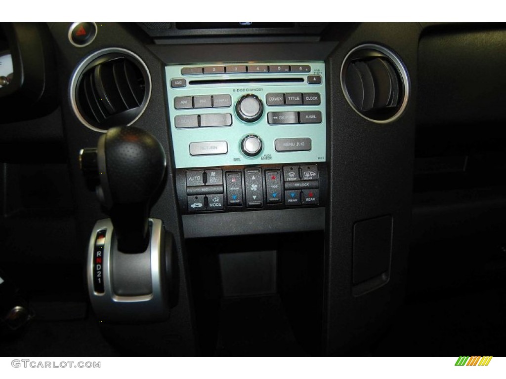 2010 Honda Pilot EX Controls Photo #56711597