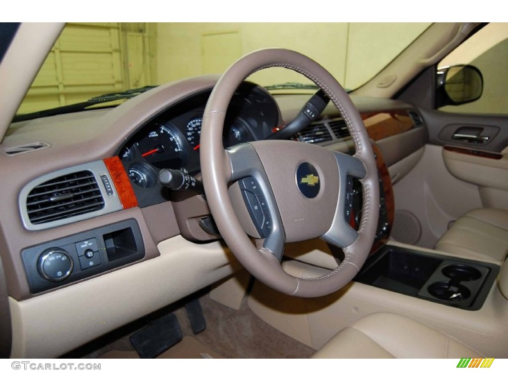 2010 Chevrolet Avalanche LT Dark Cashmere/Light Cashmere Steering Wheel Photo #56711726