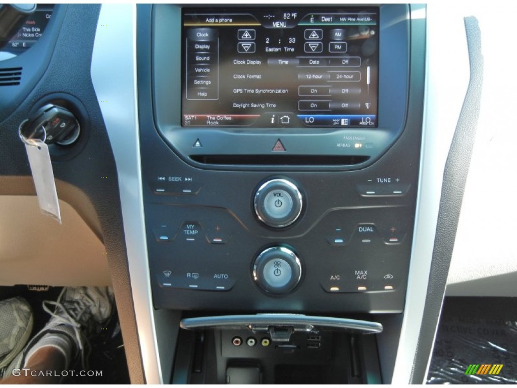 2012 Ford Explorer XLT Controls Photo #56712938