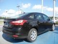 Black - Focus SE Sedan Photo No. 3