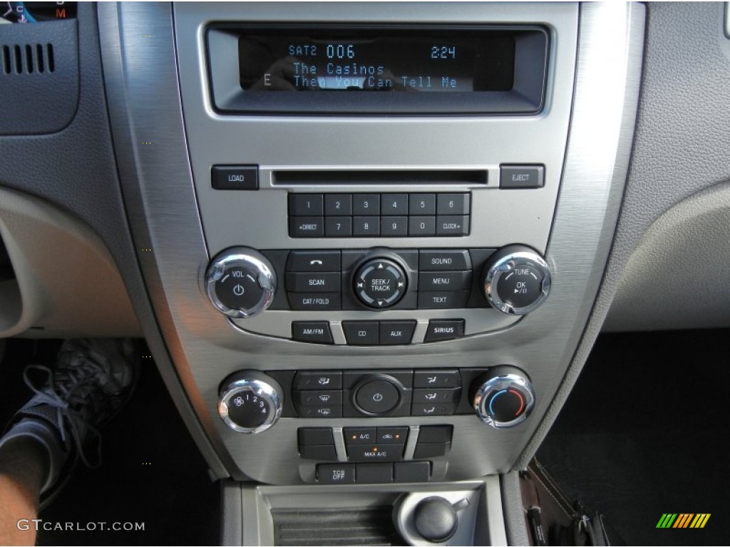 2012 Ford Fusion SE V6 Controls Photo #56713367