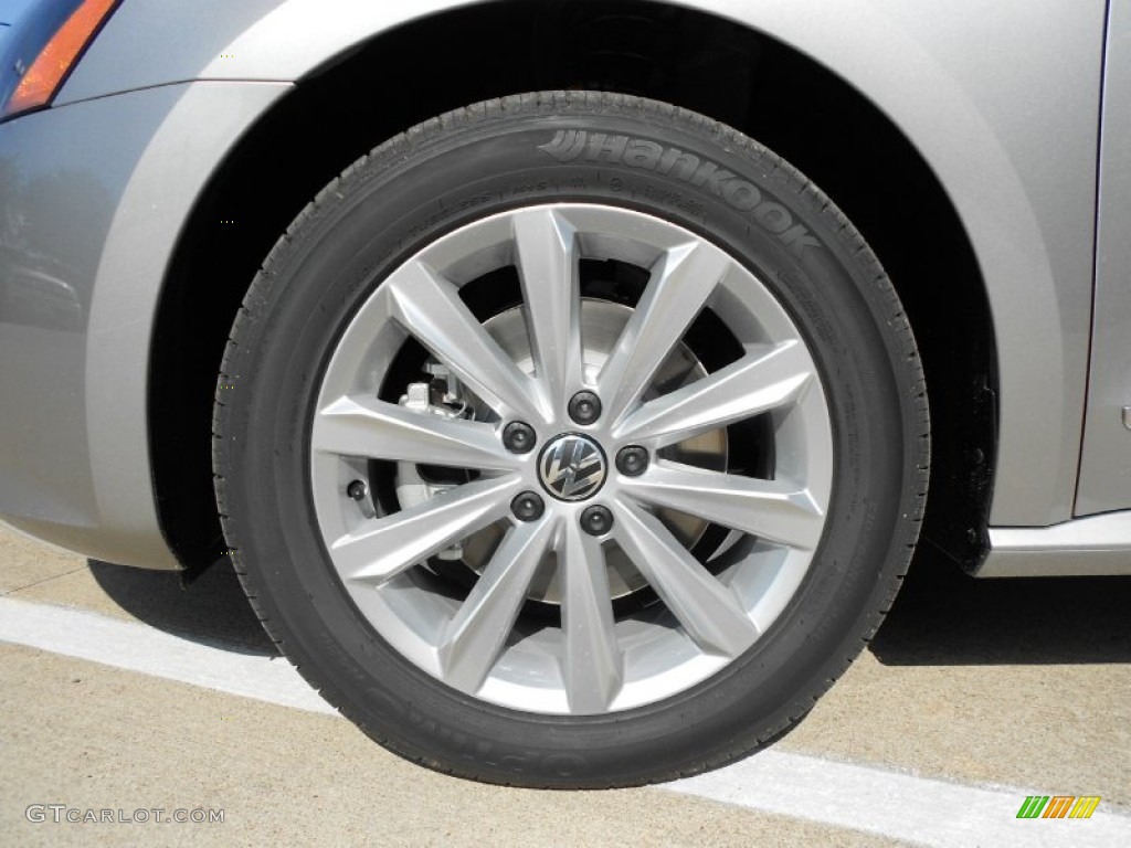 2012 Volkswagen Passat 2.5L SEL Wheel Photo #56715976