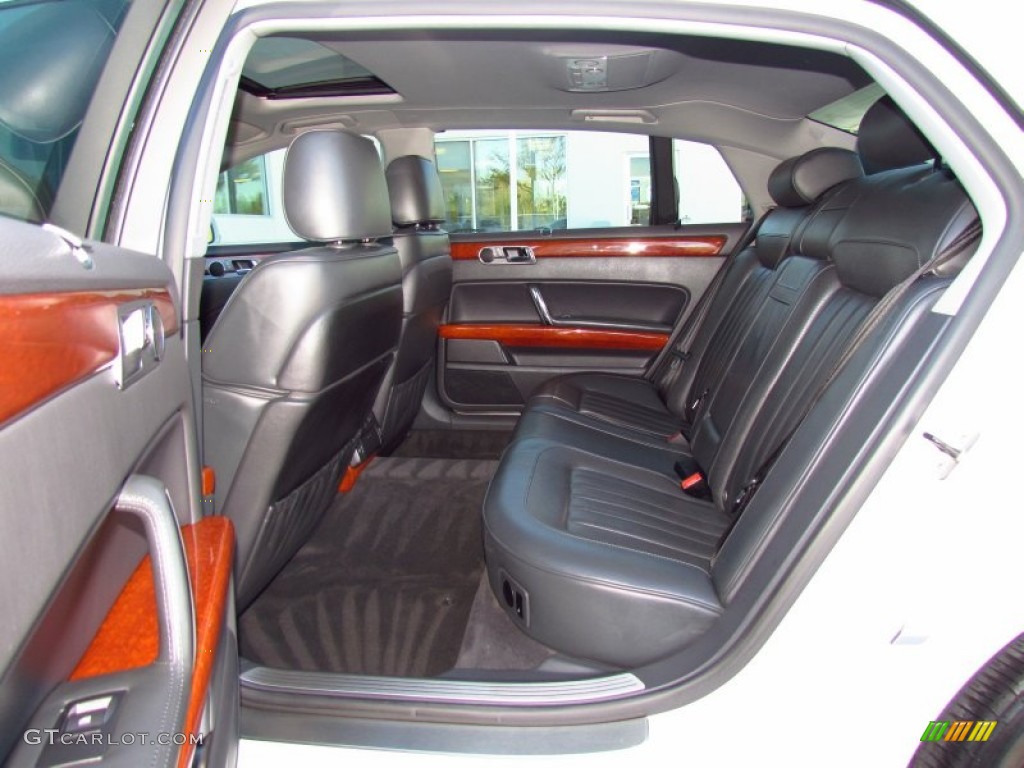 Anthracite Interior 2005 Volkswagen Phaeton V8 4Motion Sedan Photo #56716961