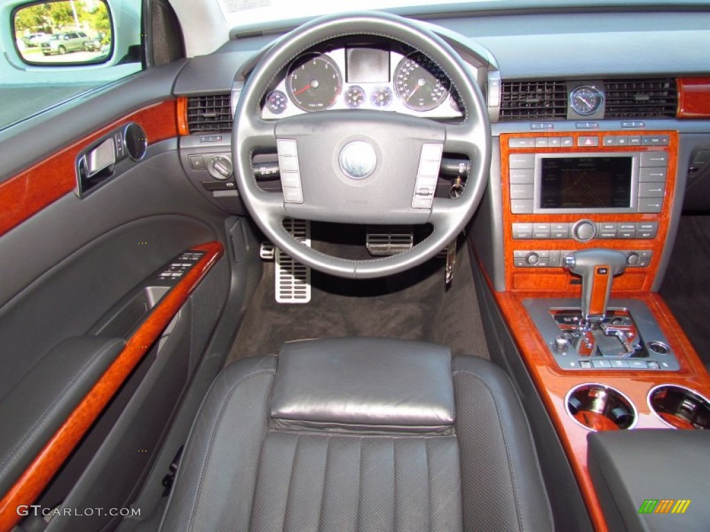 2005 Volkswagen Phaeton V8 4Motion Sedan Anthracite Dashboard Photo #56716991
