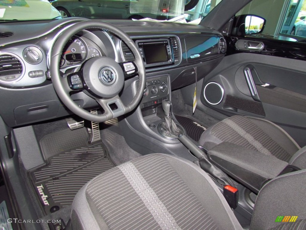 Titan Black Interior 2012 Volkswagen Beetle Turbo Photo #56717225