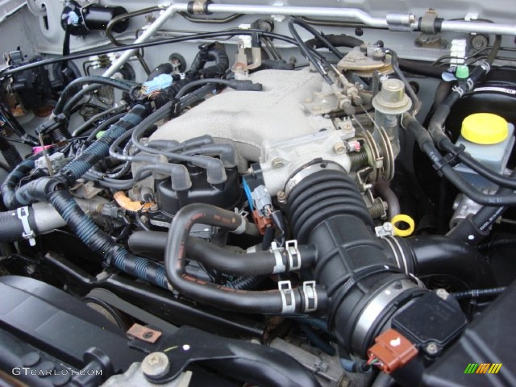 2004 Nissan Frontier XE King Cab Desert Runner 3.3 Liter SOHC 12-Valve V6 Engine Photo #56717901