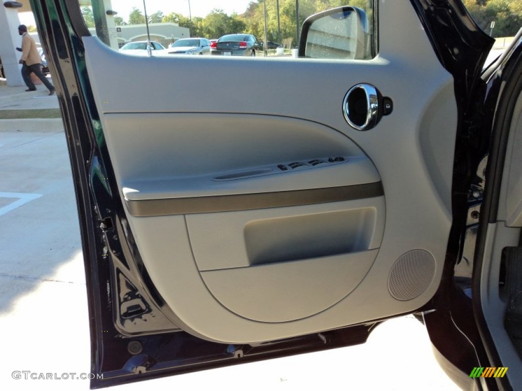 2010 HHR LT - Imperial Blue Metallic / Gray photo #16