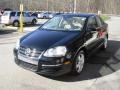Black Uni - Jetta SE Sedan Photo No. 4