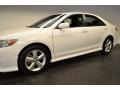 Super White - Camry SE Photo No. 6