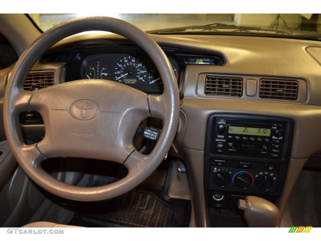 2001 Camry LE - Super White / Oak photo #10