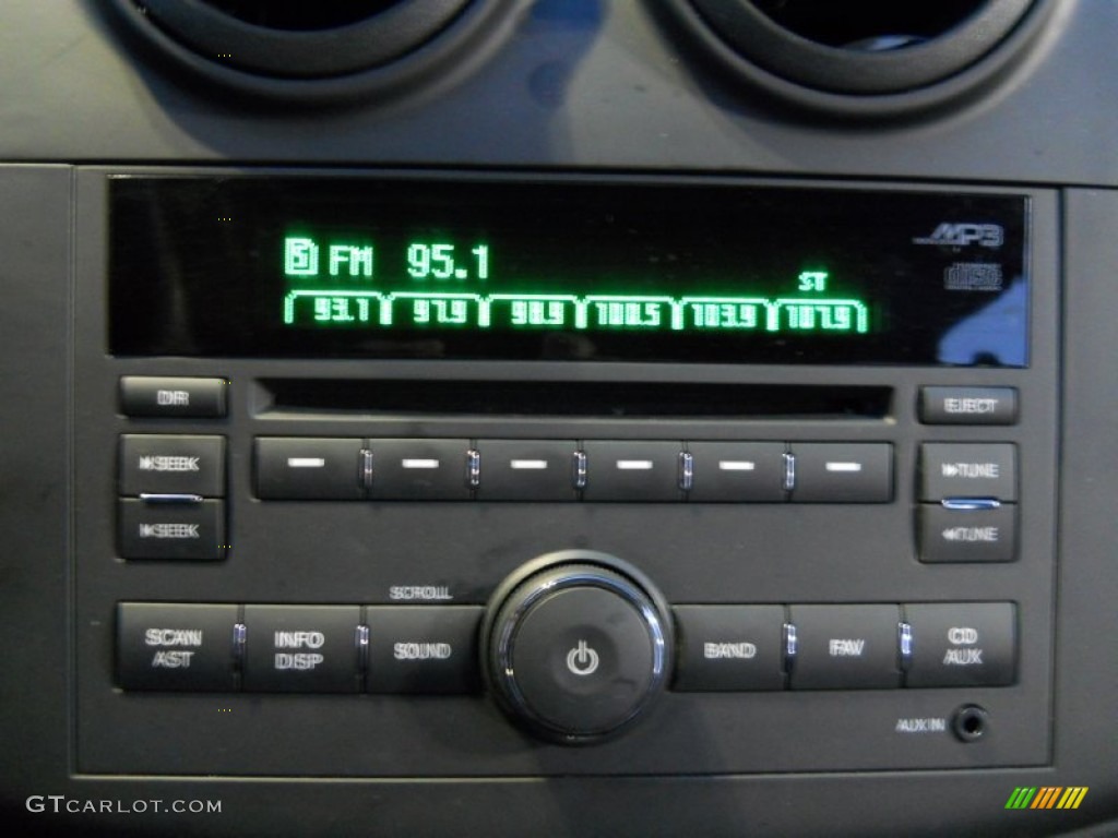 2011 Aveo Aveo5 LT - Summit White / Charcoal photo #7