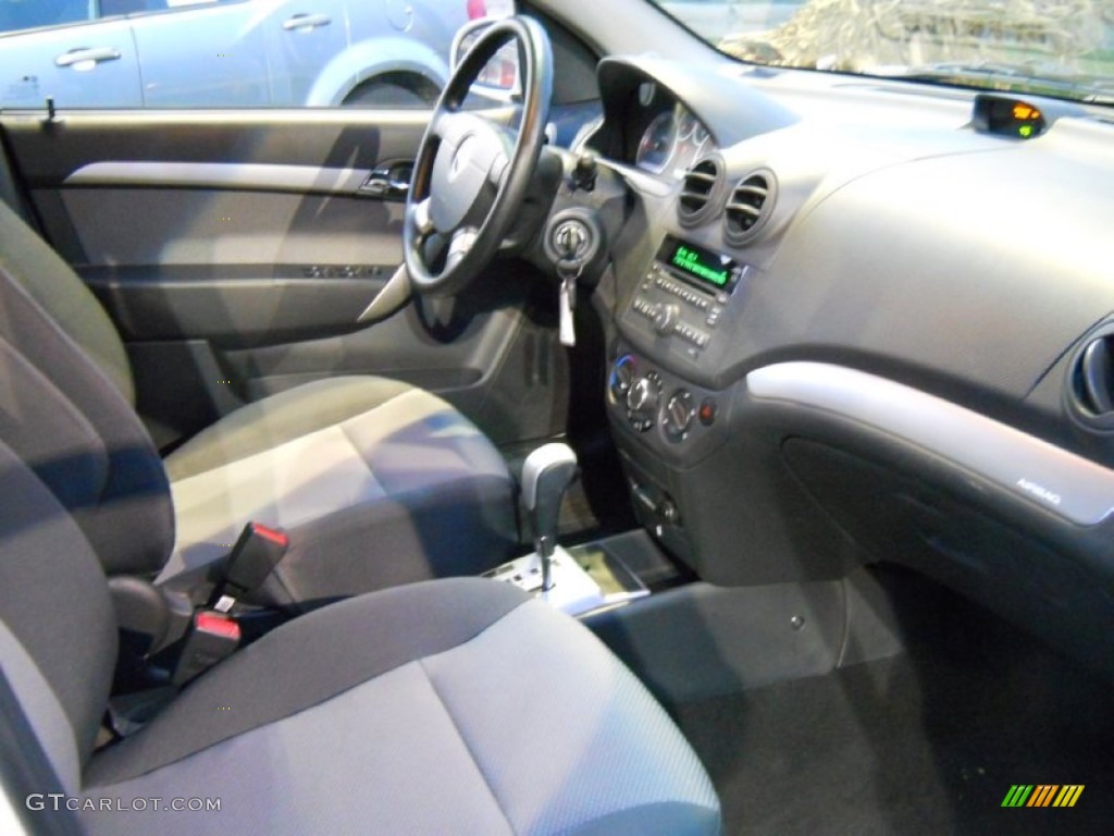 2011 Aveo Aveo5 LT - Summit White / Charcoal photo #18