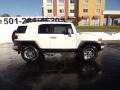 Iceberg White - FJ Cruiser 4WD Photo No. 8