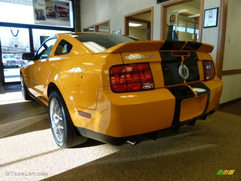 2008 Mustang Shelby GT500 Coupe - Grabber Orange / Black photo #2